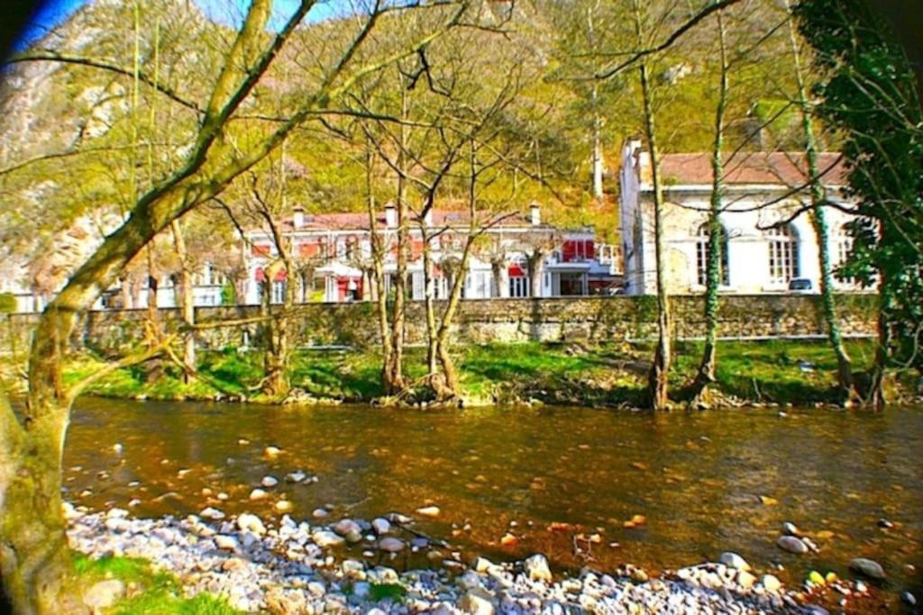 Zentral Club Apartamento Proton-Jacuzzi Belmonte De Miranda Exteriör bild